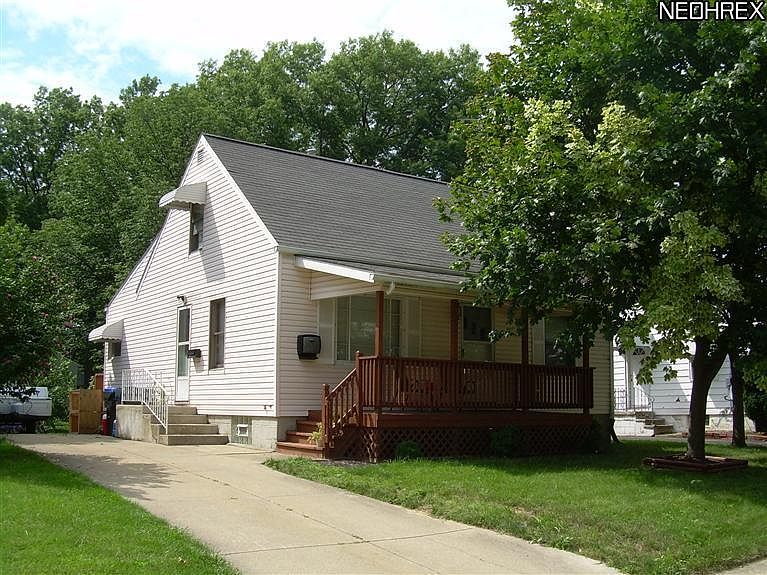 1st image of 2876 6th St