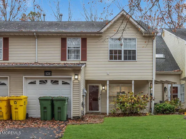 628 Patriots Way, Lakewood, NJ 08701