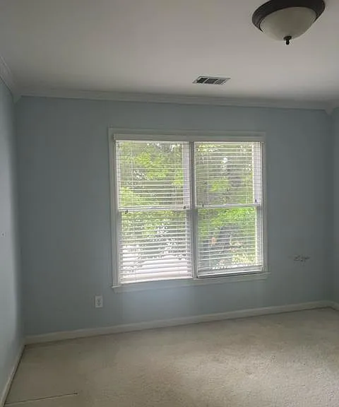 585 Oakmont Hl — Photo 11