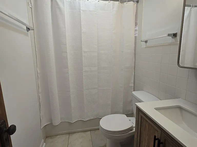 2255 W Huron St #1R — Photo 10
