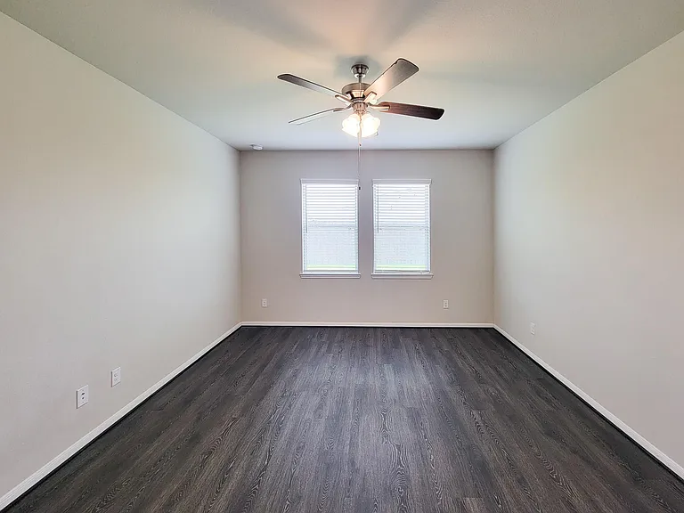 10423 Astor Point Trl — Photo 20