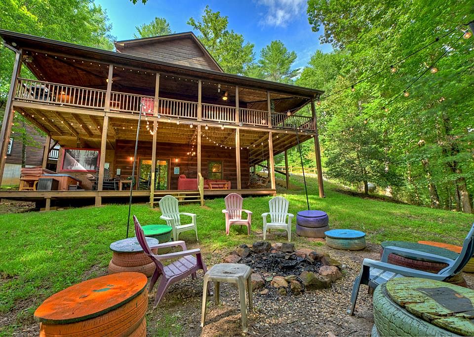 1st image of 171 Mountain Lake Cir