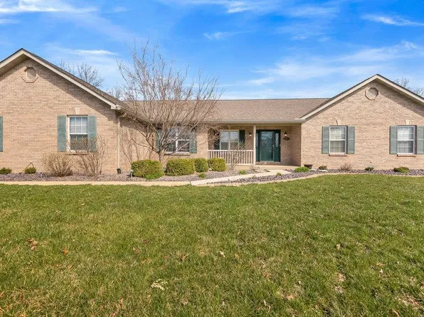 5769 Pebble Ct, Smithton, IL 62285