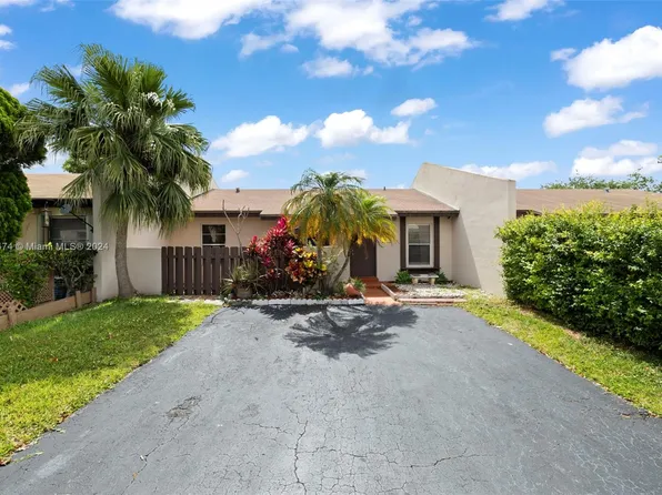 11105 SW 122nd Ct, Miami, FL 33186