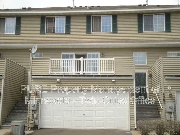 4985 Grenwich Ave N — Photo 1