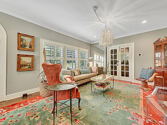4th image of 118 Adair Dr