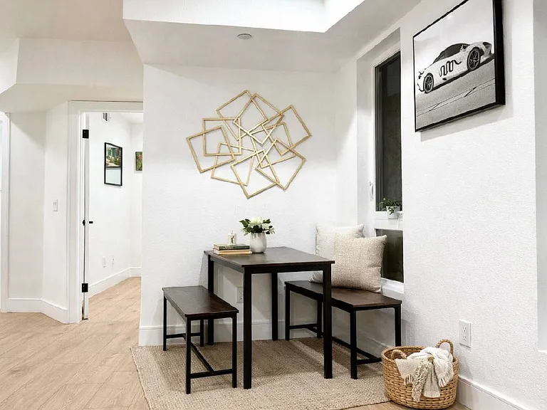 1619 2nd Ave #6 — Photo 4