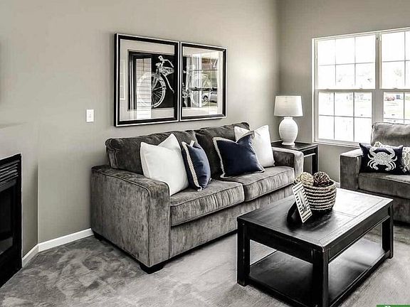 5th image of 13608 S 32nd Avenue Cir