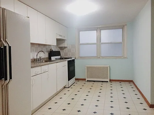 Rented by In Haus LLC | media 18