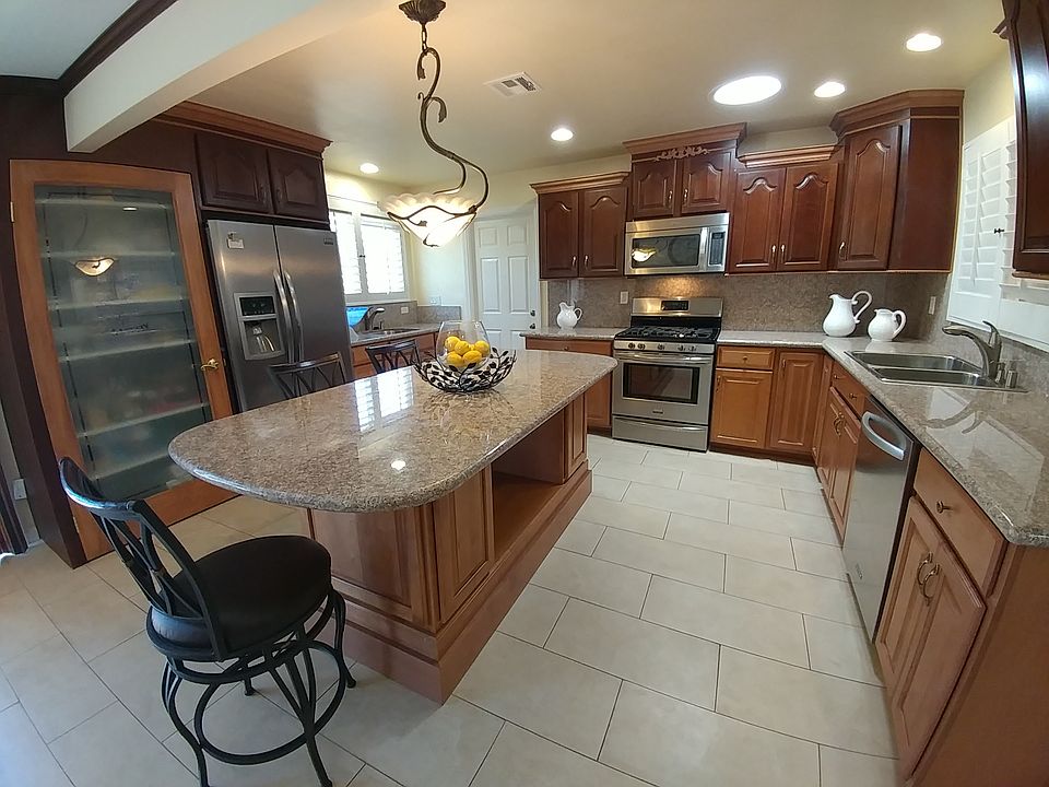 1st image of 16912 Citronia St