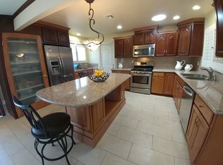 16912 Citronia St, North Hills, CA 91343