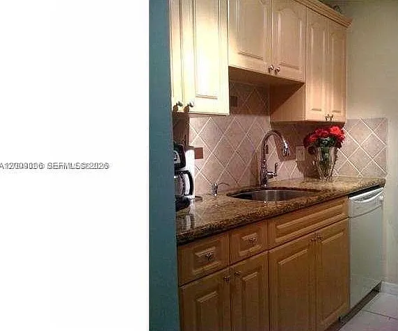 4163 SW 67th Ave #116C — Photo 7