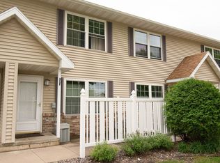 6134 S Pointe Dr SW, Rochester, MN 55902