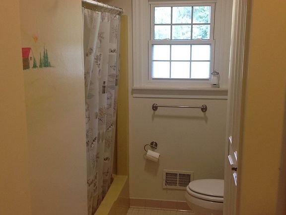 Main bathroom