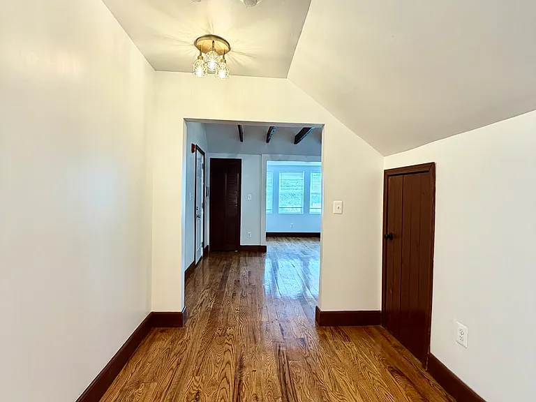 3304 N Hilton St #E — Photo 9