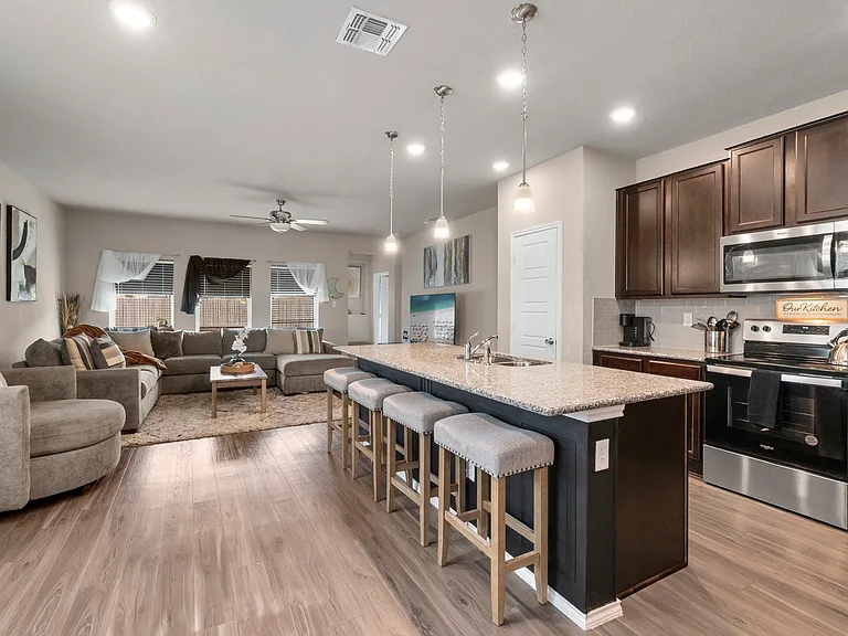 9219 Yaya Rd — Photo 5
