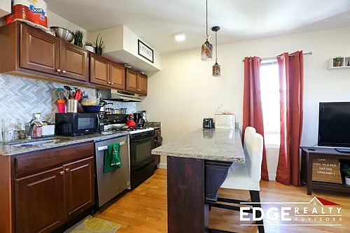 21-23 Weitz St #3 Photo 1