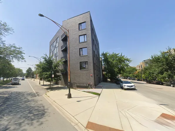 550 N Ogden Ave #2S, Chicago, IL 60642