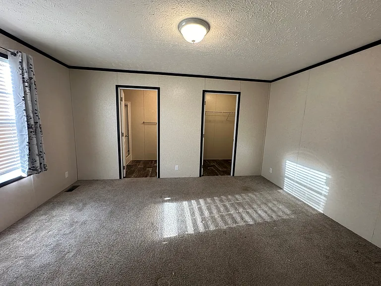 766 Hawick Cir — Photo 5