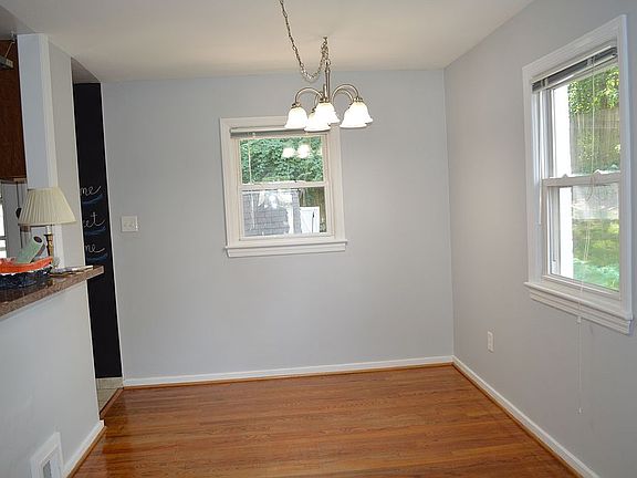 2nd image of 7032 Stanford Dr