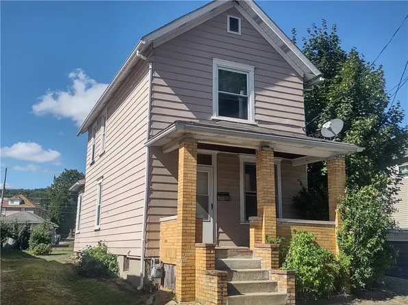 410 Wampum Ave, Ellwood City, PA 16117