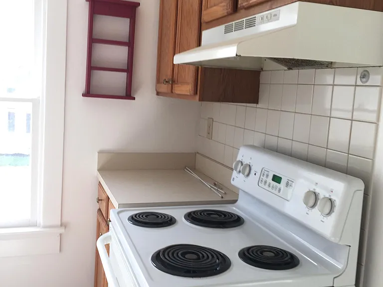 225 Wiltshire Blvd — Photo 13