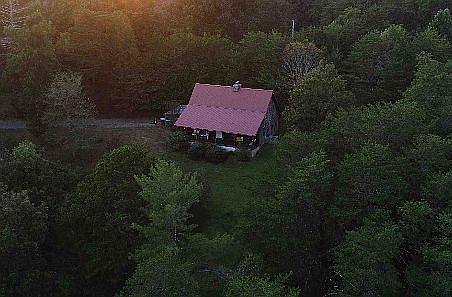 2nd image of 1131 County Road 480