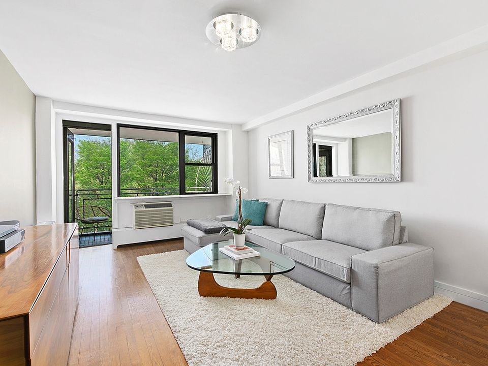 1st image of 230 E 15th St #7DE