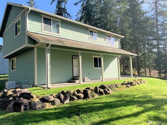 2nd image of 21714 Meadow Ct SE