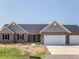 600 W Alton St, Marine, IL