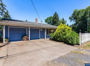 519 SE 6th Ave, Mill City, OR