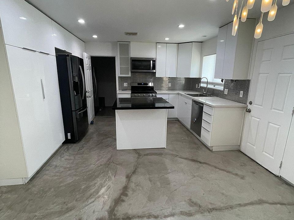 1st image of 22759 Cavalier St