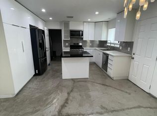 22759 Cavalier St, Woodland Hills, CA 91364