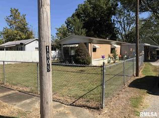 1008 Kerr St, Eldorado, IL 62930