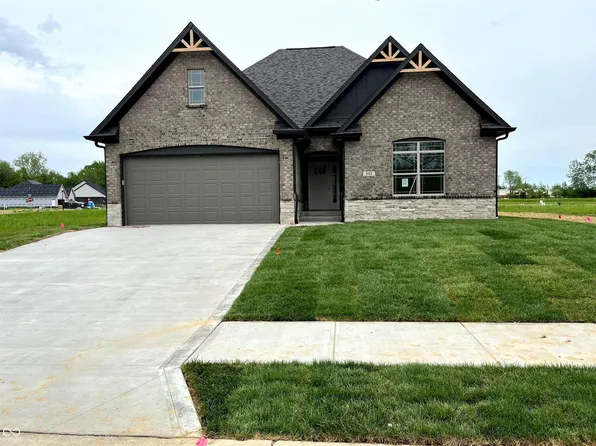 523 Breakwater Dr, Plainfield, IN 46168