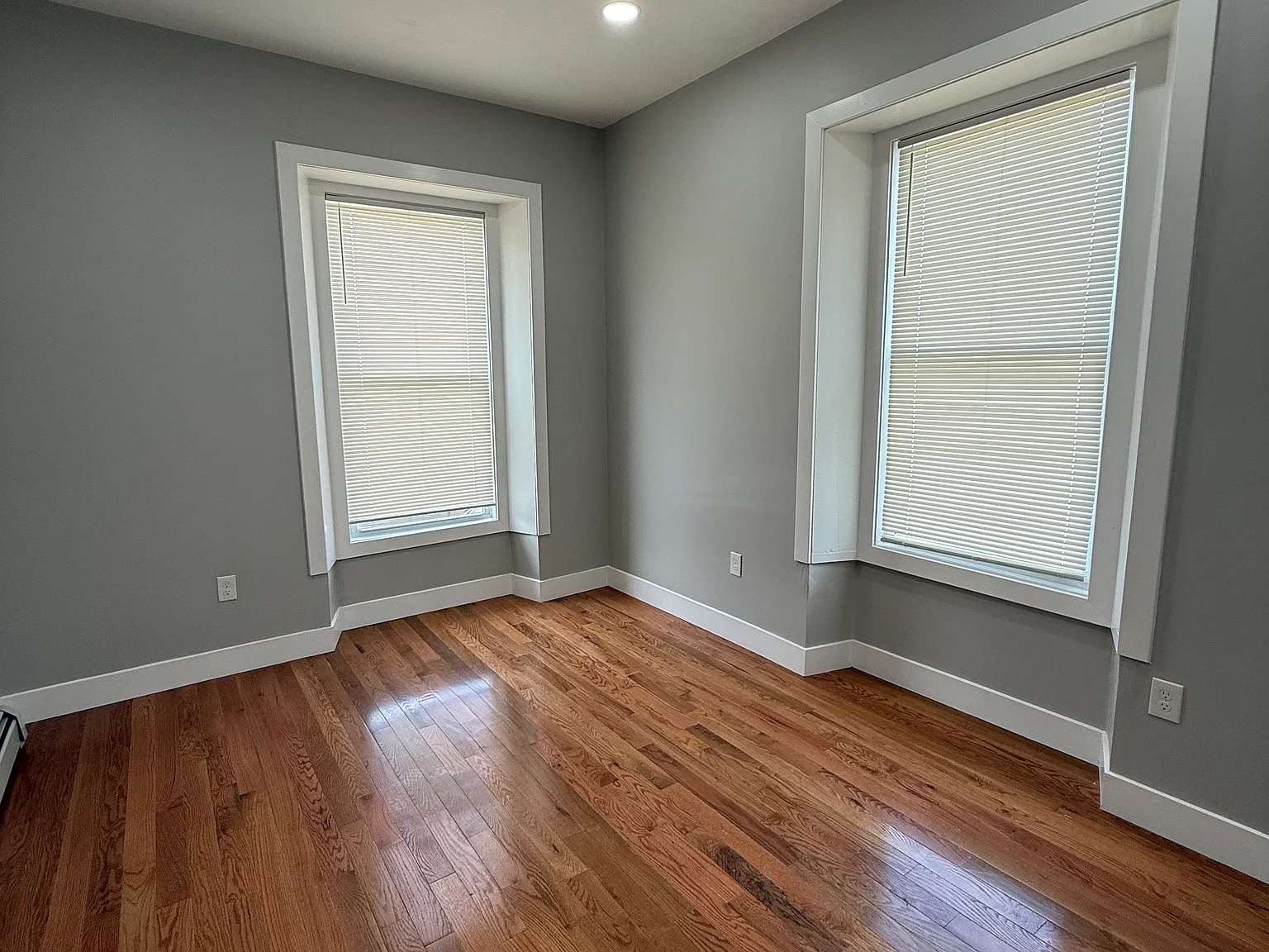 43 West St — Photo 1