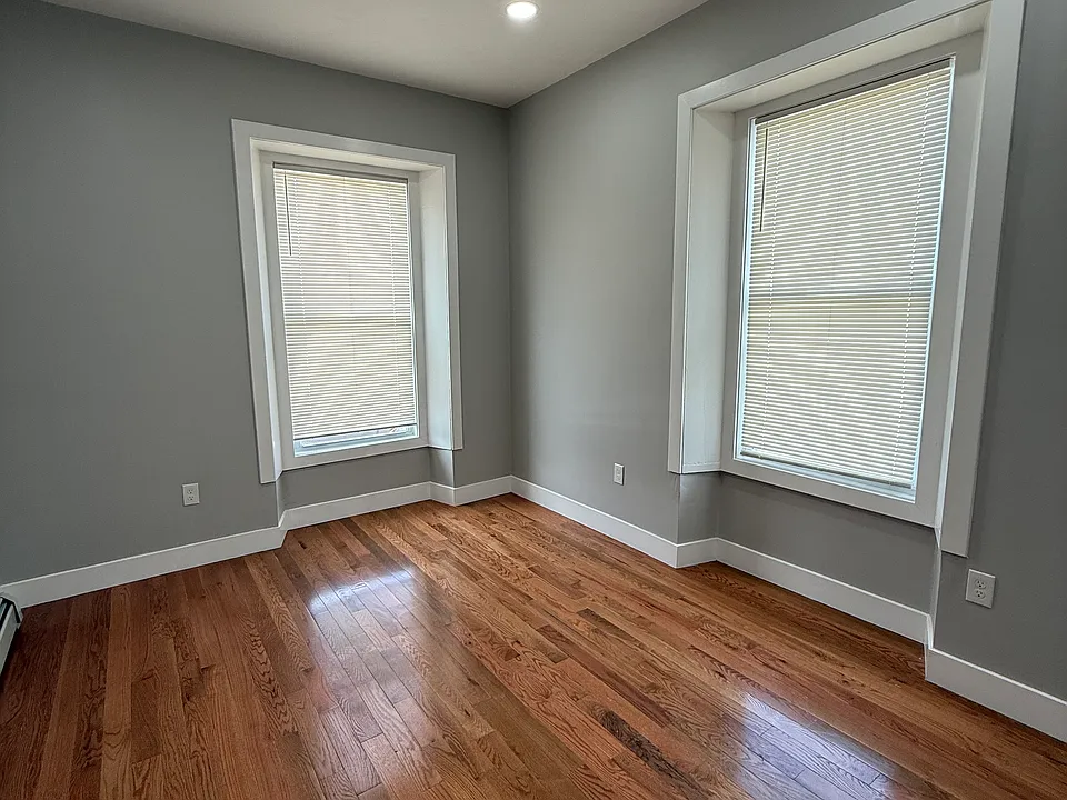 43 West St #2