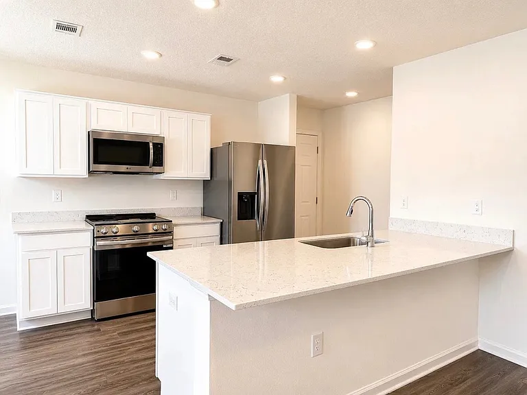 1623 Trout Dr — Photo 2