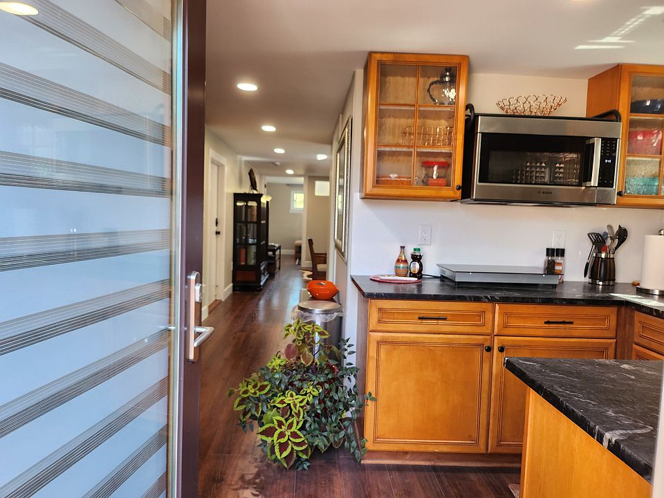 Entrance from Atrium Door into Unit