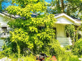 590 English Ave, Austin, IN 47102