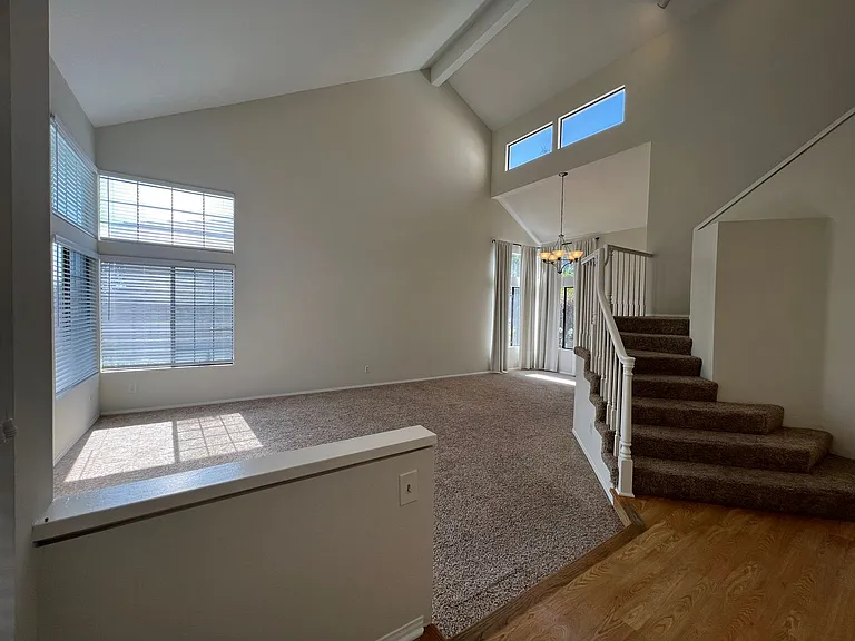 2209 E Vista Canyon Rd — Photo 6