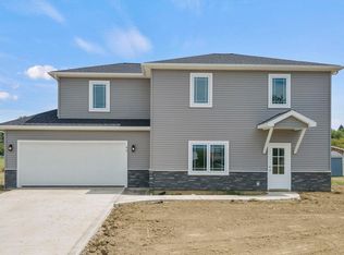 95 Memory Ln, Bluffton, IN 46714