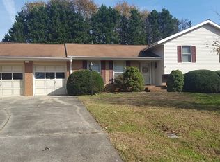 112 Fox Run Dr, Wilkesboro, NC 28697