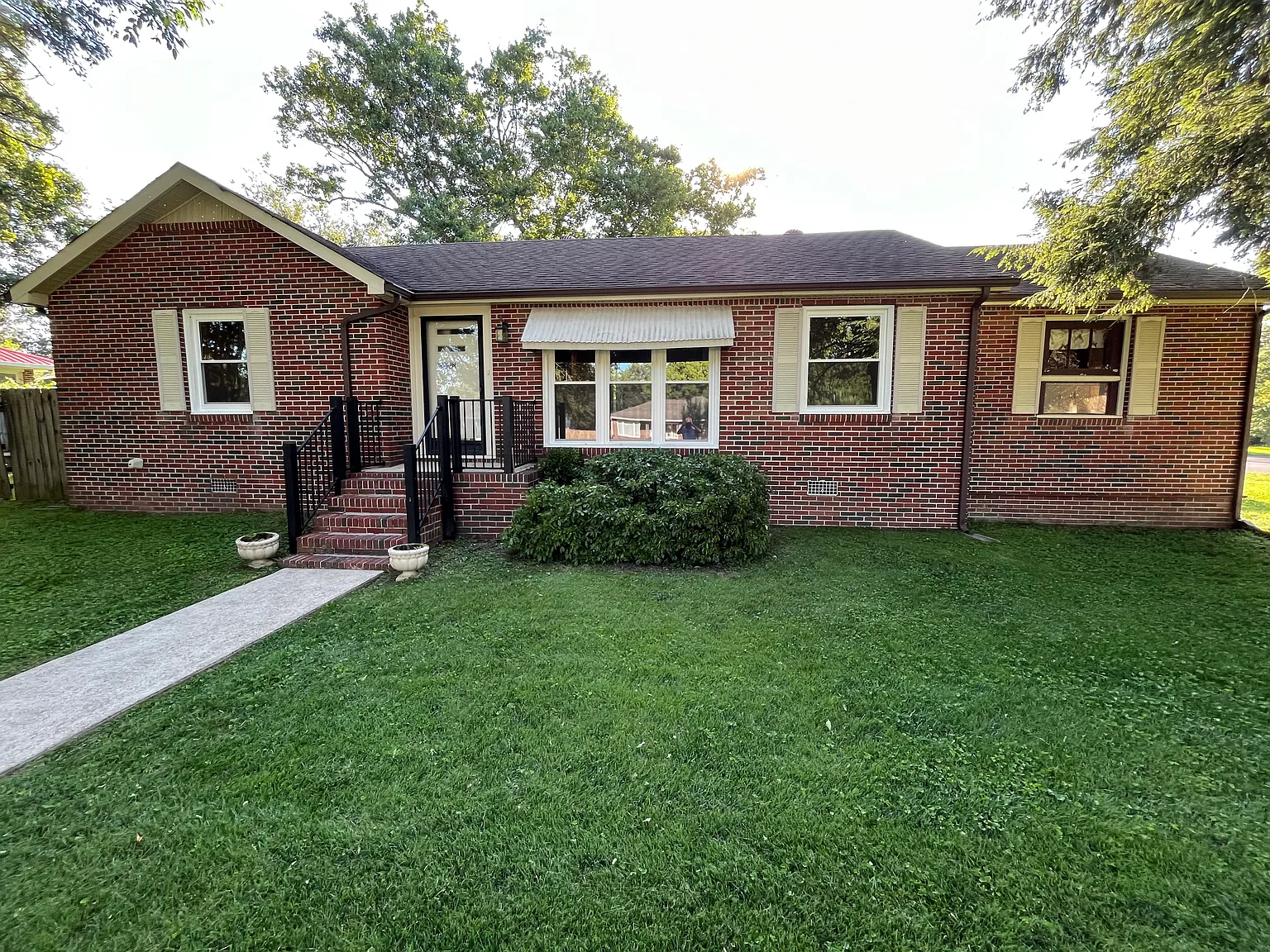 2 bed, 1.5 bath, 1468 sqft, $1,700 — Photo 1
