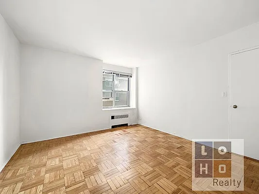 Sold by LoHo Realty | media 7