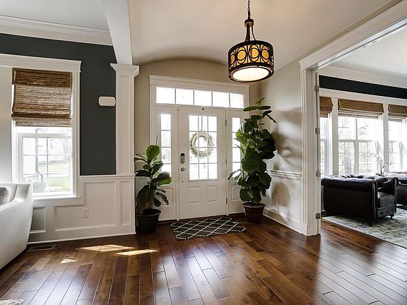 4th image of 1090 Pinnacle Club Dr