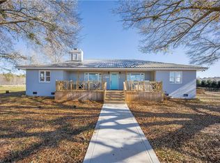 137 Country Club Dr, Pickens, SC 29671