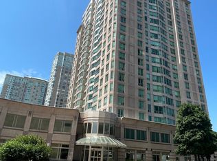18 Lee Centre Dr #PENTHOUSE 108, Toronto, ON M1H 3H5