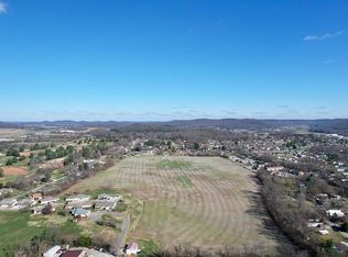 404 Hillrise Dr, Monticello, KY 42633