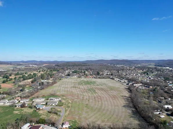 404 Hillrise Dr, Monticello, KY 42633